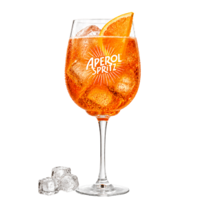 Verre d’Aperol Spritz avec tranche d’orange